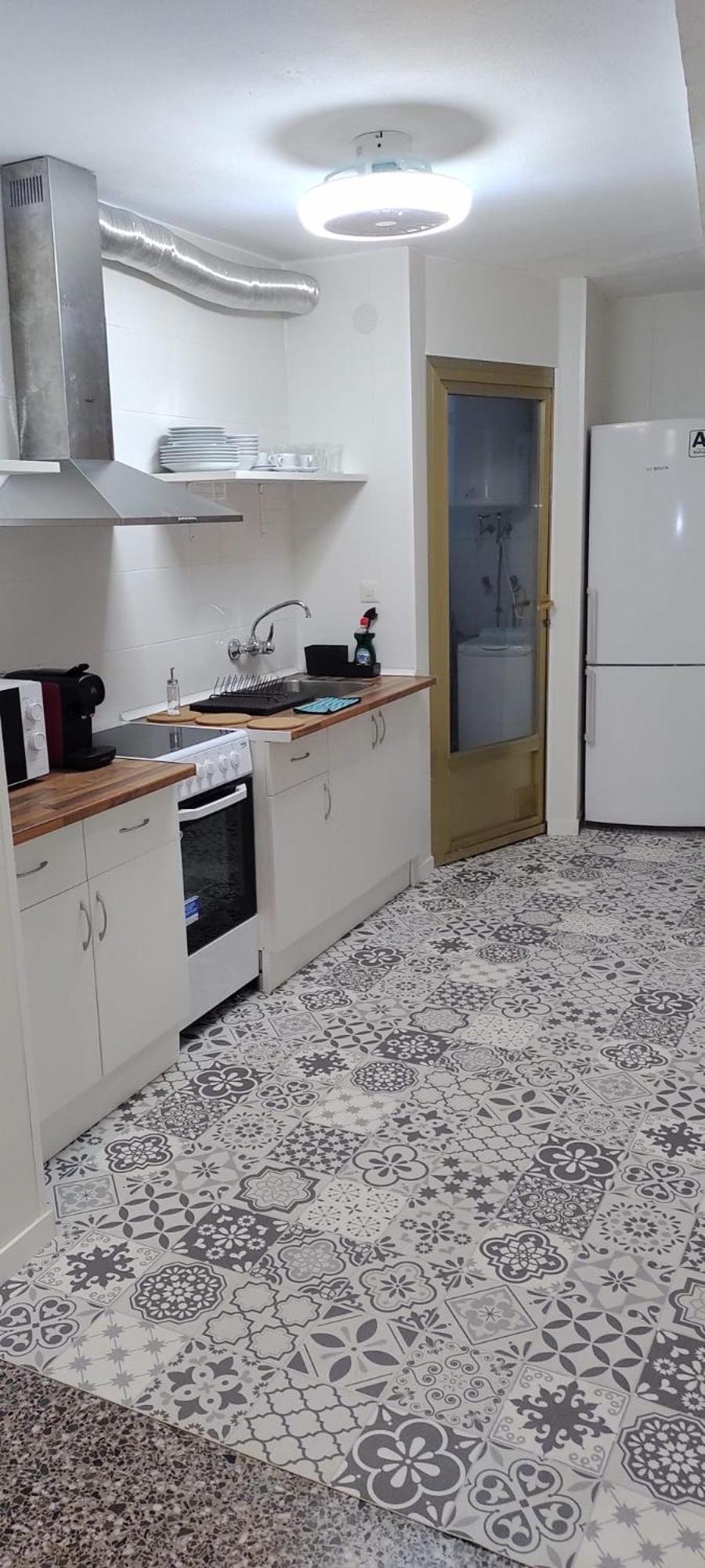 Centrally-Located, Spacious Flat At Historic Centre & Short Walk To Beach Alicante Exterior foto